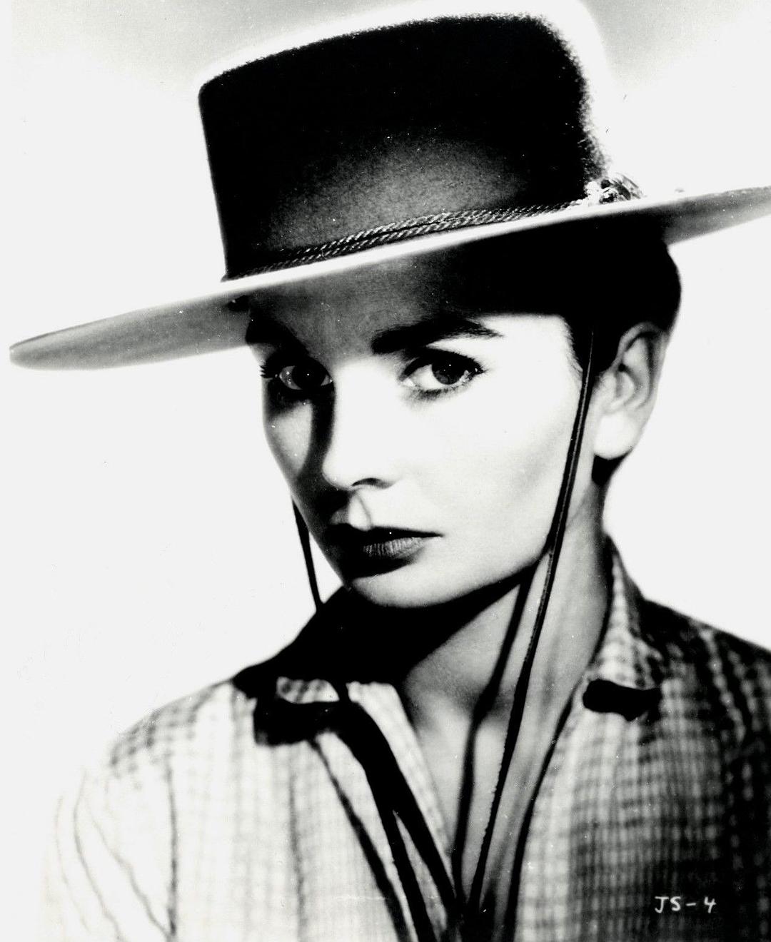 《锦绣大地》-高清电影-完整版在线观看