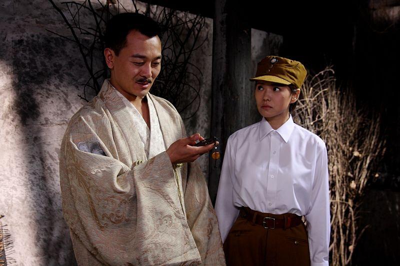 孤岛秘密战