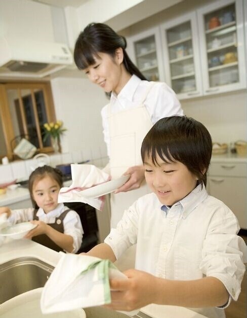 从小让孩子做家务有什么好处 让孩子做家务有什么好处