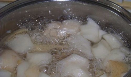如何煮冰糖梨水,煮的时候注意什么 如何煮冰糖梨水