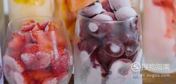 水果冰沙怎么做 渐变水果冰沙的制作技巧