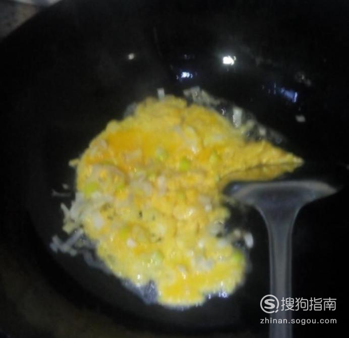 苦瓜炒饭的做法 苦瓜鸡蛋炒饭的制作方法