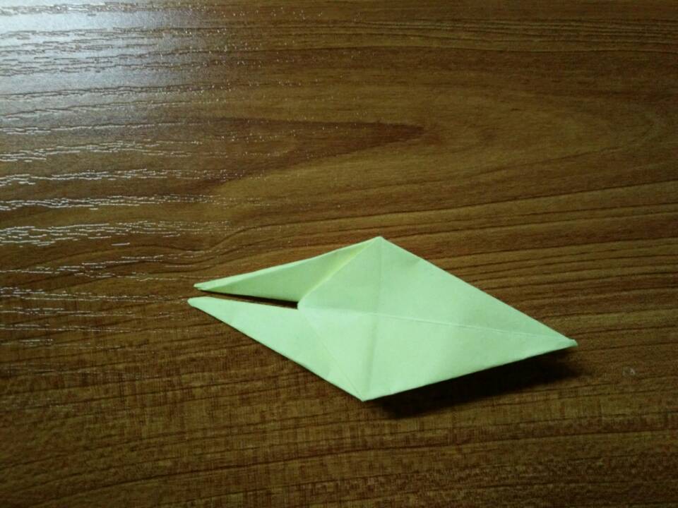 千纸鹤怎么折简单的千纸鹤怎么折 千纸鹤怎么叠？怎么折千纸鹤又简单又漂亮？